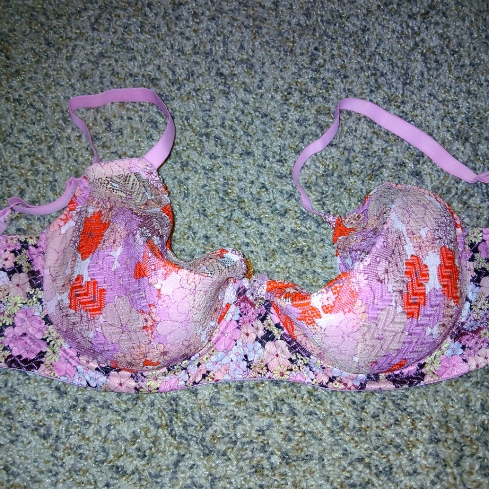 Savage X Fenty Floral Lace Half Cup Bra Size 36DDD Balconette